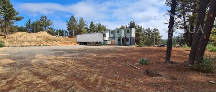 Se vende terreno en camino Internacional.